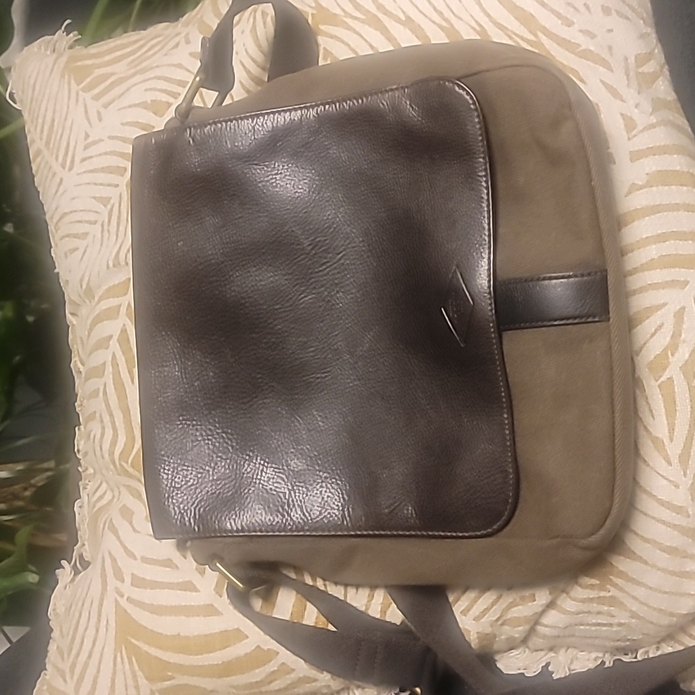 Fossil crossbody